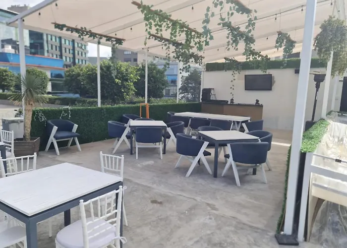 Suites Arboleda 215